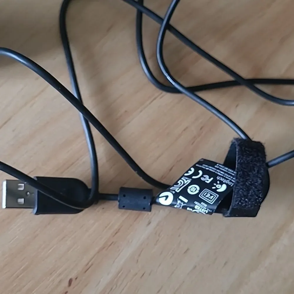 Logitech Hd720P Webcam Built In Microphone Usb cord connected